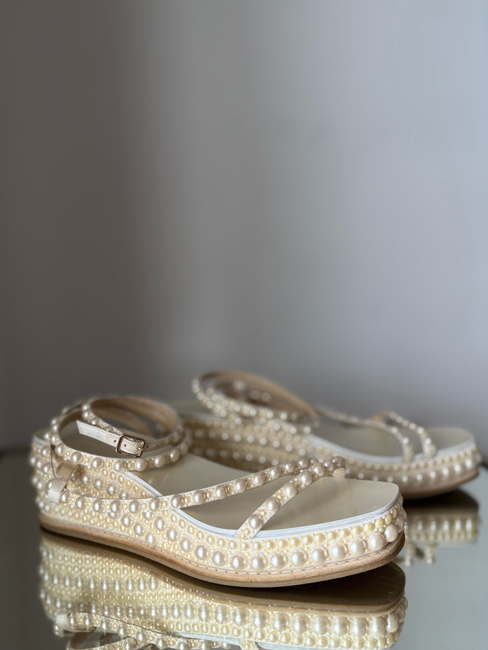 Jimmy Choo Drive Pearl-embellished Leather Espadrille Wedge Sandals 
$1,525 39.5 - Picture 6 of 15